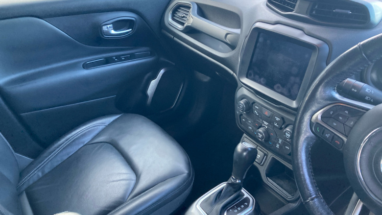 Jeep Renegade 1.3 T4 GSE Limited 5dr DDCT Petrol Hatchback